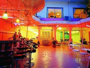 Tj Guesthouse Pattaya Exterior photo